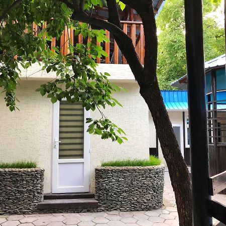 Park Hostel 奥什 外观 照片