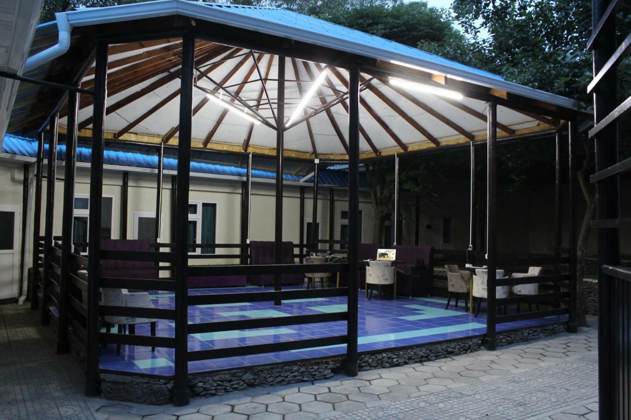 Park Hostel 奥什 外观 照片